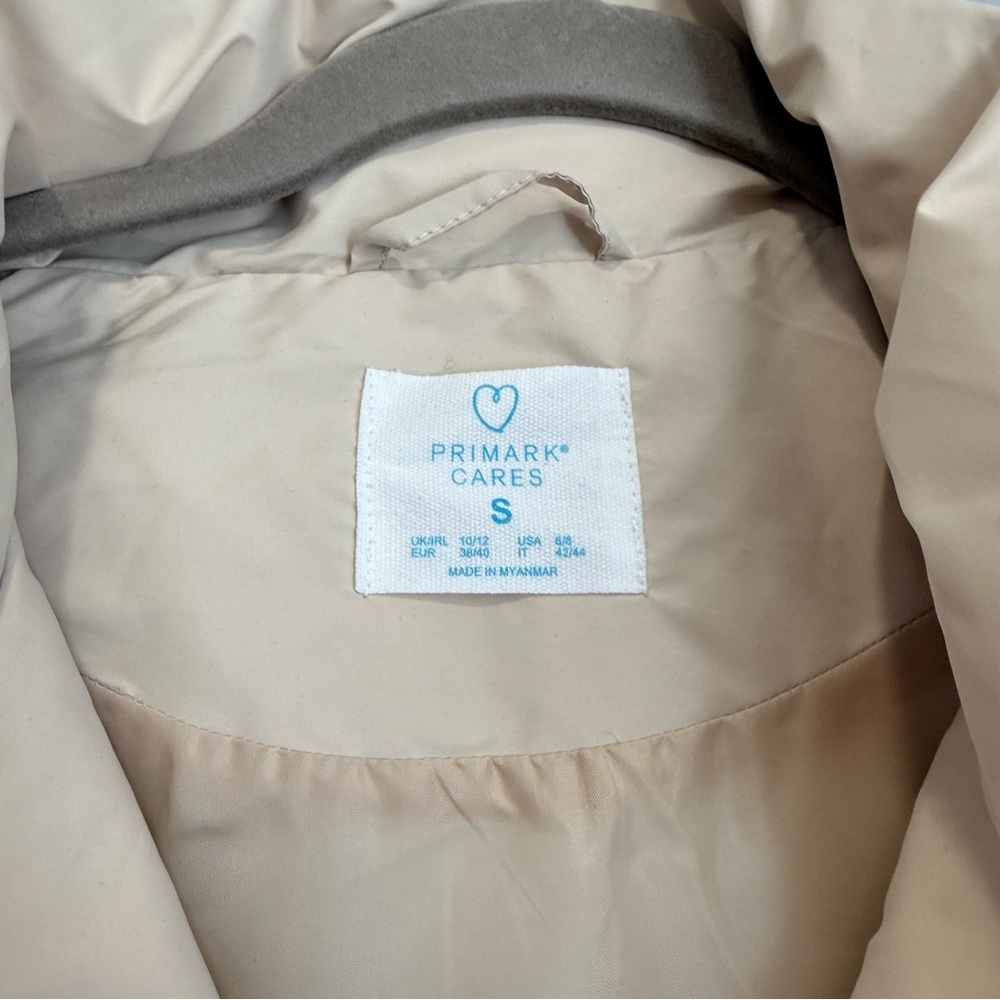 Primark Puffer Vest - Picture 3 of 3
